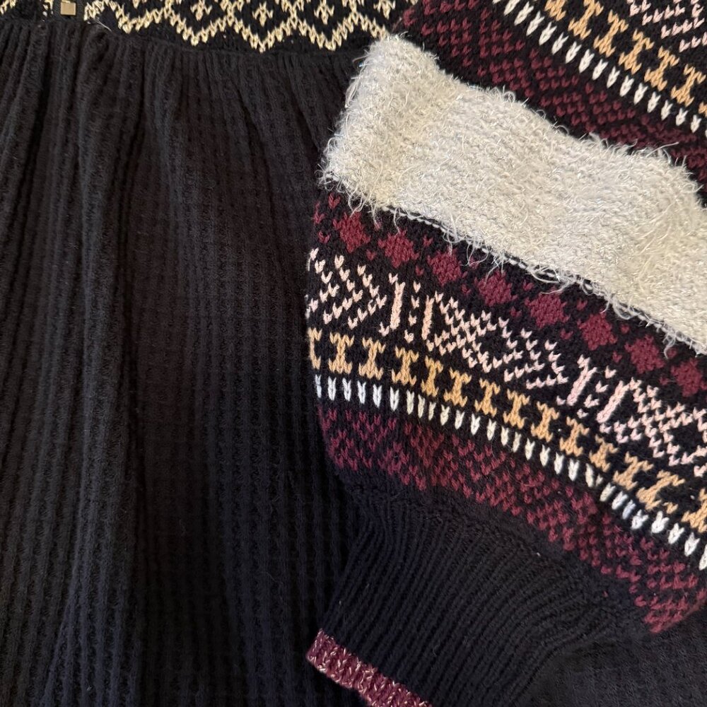 Free People Festive Tunic/Sweater! - Picture 5 of 13